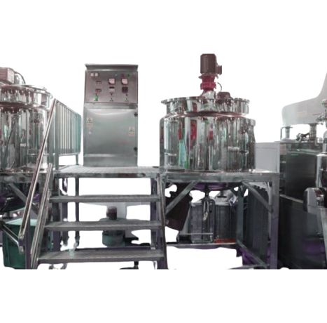 Equipment for the production of liquid detergents